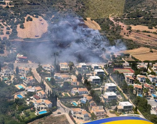 Paphos Köyü Yakınındaki Yangın Üç Hektarı Yakarak Kontrol Altına Alındı
