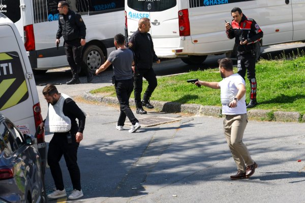 İstanbul'da İsrail Konsolosluğu Yakınında Silahlı Çatışma: 3 Ölü