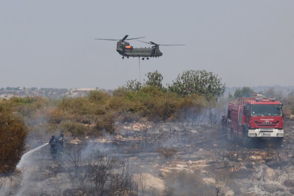 AB'den Kıbrıs'a yangın sezonu için iki söndürme uçağı geliyor