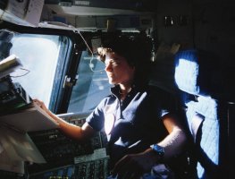 Tarihte Bugün: Sally Ride 1983'te Uzaya Çıkan İlk Amerikalı Kadın Oldu