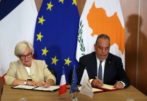 Fransa, Kıbrıs Savunma Anlaşması Eleştirilerini Reddetti