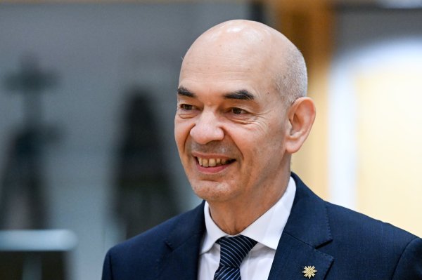 Ulaştırma Bakanı Zirvede: Bağlantı