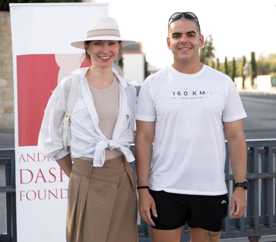 Exinity ve Andrey & Julia Dashin Vakfı, PASYKAF Yardım Koşusu'na destek verdi