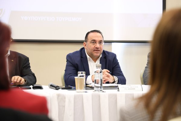 Görüşümüz: Bakan Yardımcılıklarının Anayasal Saatli Bombası
