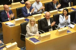 Annita Demetriou, DİKO ve Doğrudan Demokrasi'nin desteğiyle Meclis Başkanı olarak yeniden seçildi