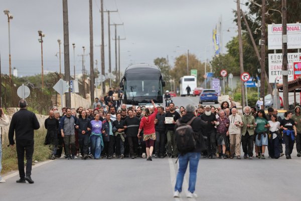 Yunan mahkemesi Azerbaycanlı adamı askeri üs casusluğundan suçlu buldu