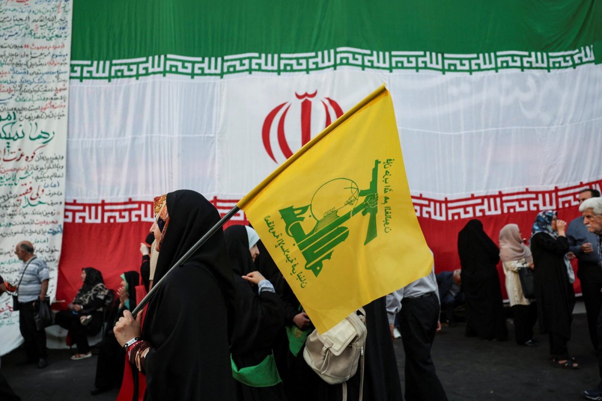 İran, Hizbullah'a Desteğini Yineledi: Geniş Kapsamlı Barış Anlaşması Tehlikede