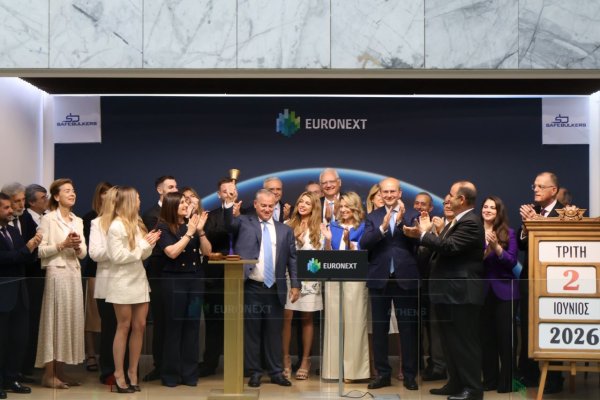 Safe Bulkers Çifte Borsa Kotasyonuyla New York, Atina ve Kıbrıs'ı Birleştirdi
