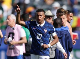 Grup I: Haaland ve Mbappe, Norveç ve Fransa'nın Galibiyetleriyle Dünya Kupası'na Hızlı Başlangıç Yaptı
