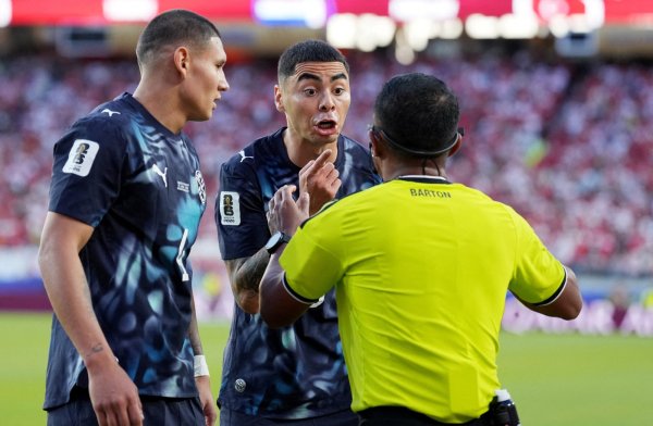 10 Kişi Kalan Paraguay, Türkiye'yi 1-0 Geçti