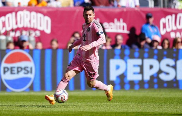 Messi'nin iki golü Inter Miami'ye Colorado Rapids karşısında galibiyeti getirdi