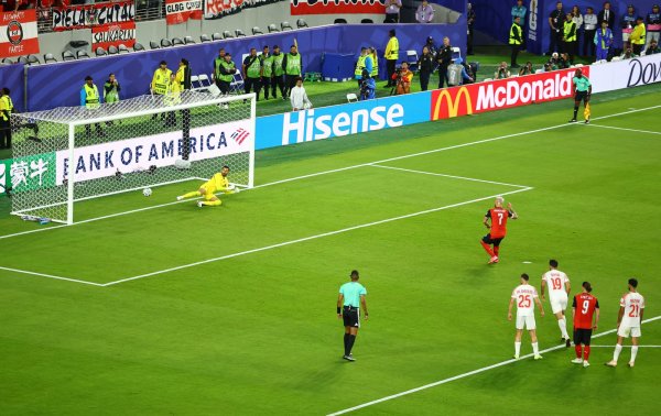 Uzun Dünya Kupası Arasından Dönen Avusturya, Ürdün'ü 3-1 Yendi