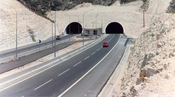 Paphos-Limassol Otoyol Tüneli 19 Haziran'a Kadar Her Gün Çalışma Nedeniyle Kapalı