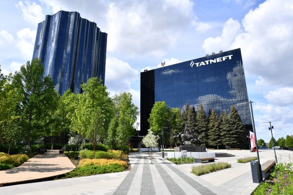 Ukrayna İHA Saldırısı Moskova Petrol Rafinerisinde Faaliyetleri Durdurdu