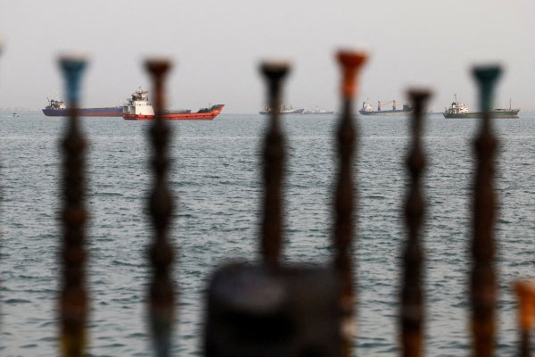 Trump: İran ile anlaşma büyük ölçüde müzakere edildi, Hürmüz Boğazı'nın yeniden açılması tartışma yarattı