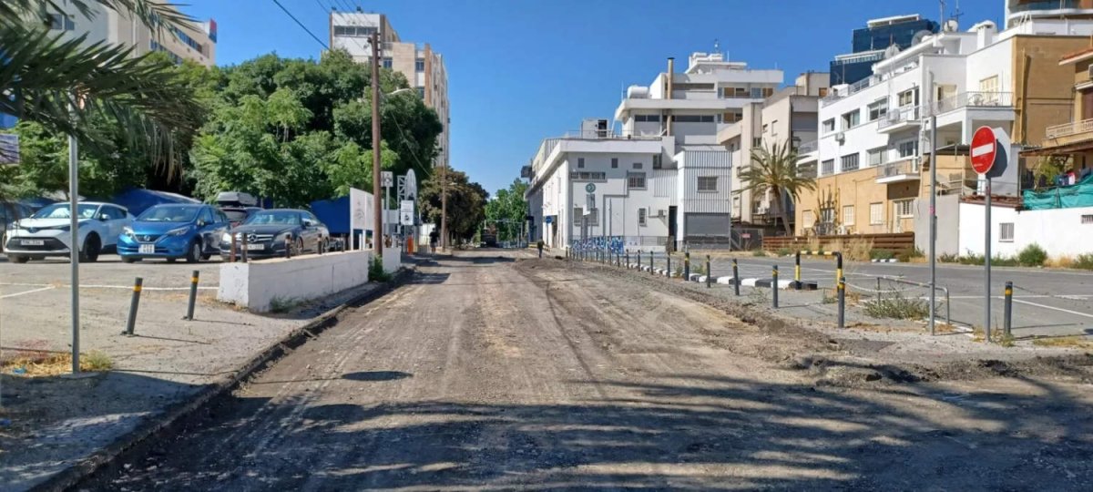 Kritis Caddesi'nin Kapanması Lefkoşa Şehir Merkezinde Trafik Kaosuna Yol Açtı