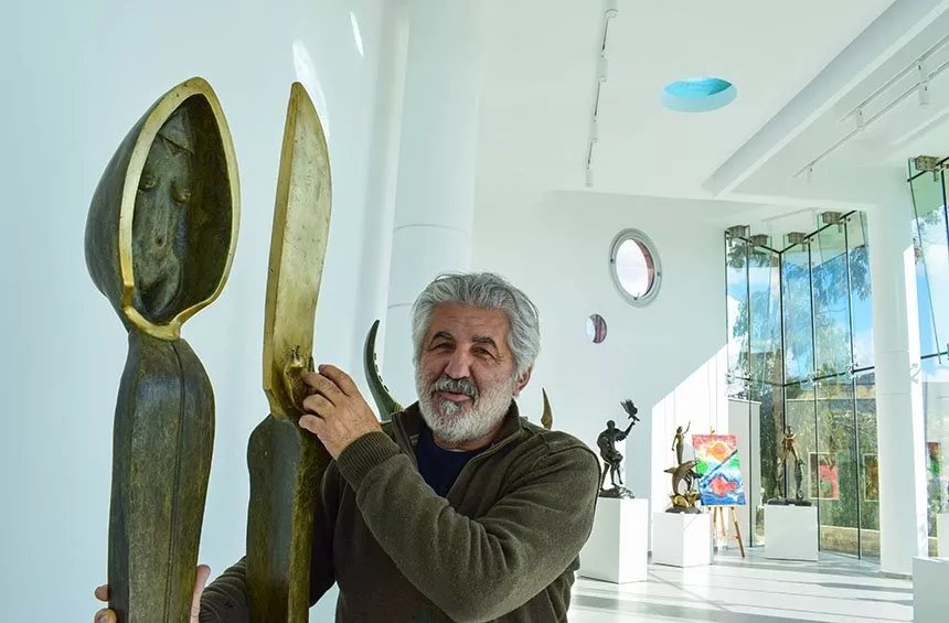 Bir Heykelin Hurda Metal Olarak 85 Euro'ya Satılması
