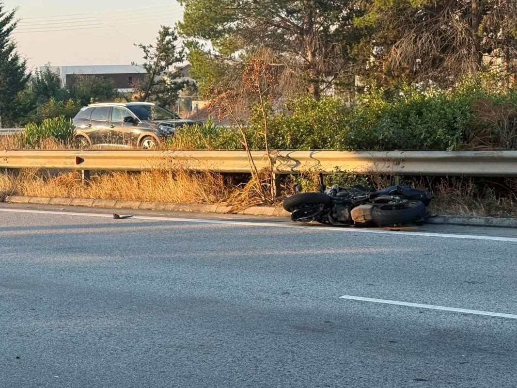 Limasol'da Motosiklet Sürücüsü Minibüsle Çarpışmada Hayatını Kaybetti