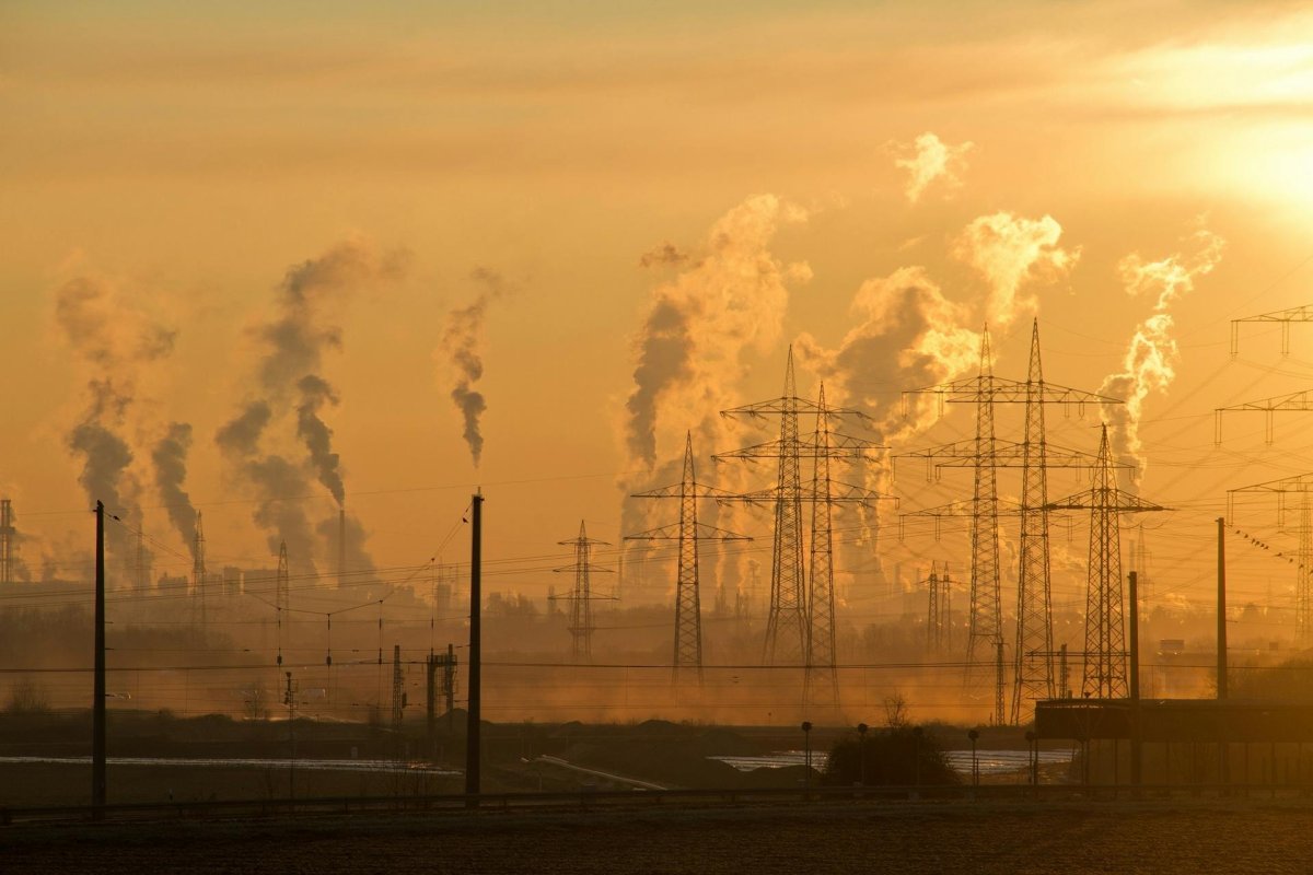 AB sanayi enerji tüketimi düşüyor, yenilenebilir kaynaklar yükselişte