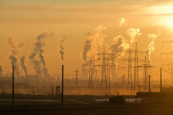 AB sanayi enerji tüketimi düşüyor, yenilenebilir kaynaklar yükselişte