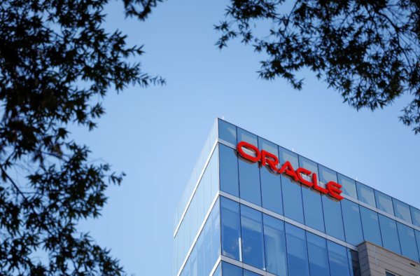 Oracle, Yapay Zeka Dönüşümü Kapsamında 21 Bin Kişiyi İşten Çıkardı