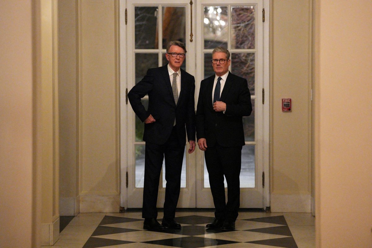 Mandelson güvenlik soruşturmasından geçemedi; Starmer tavsiyenin reddedildiğinden habersizmiş