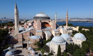 Kıbrıslı milletvekili İstanbul zirvesinde Ayasofya'nın müzeye dönüştürülmesini istedi