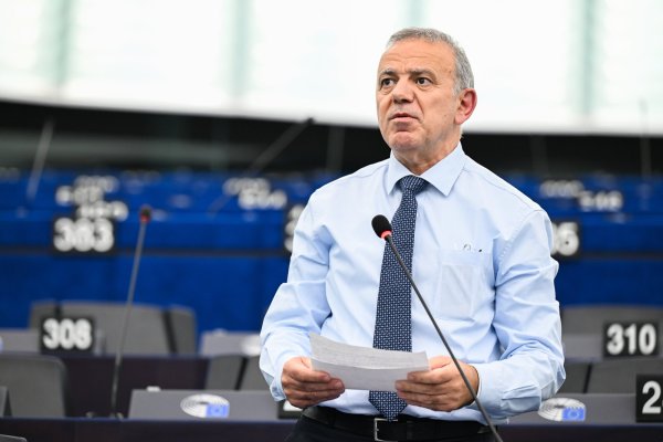 Kıbrıslı AP Üyesi, Türkiye'ye 'Mavi Vatan' Yasası Nedeniyle Yaptırım Talep Etti