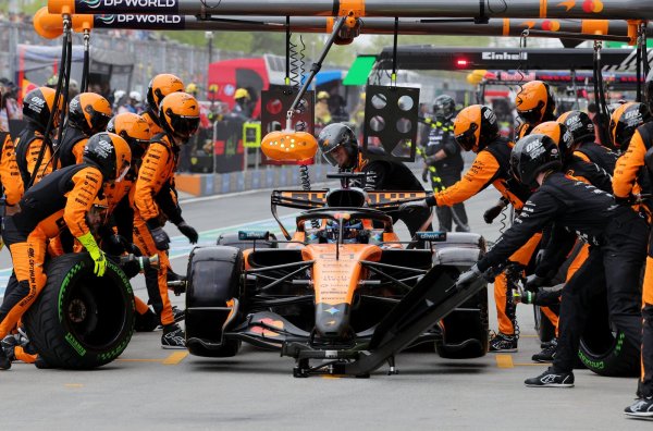 McLaren, Ferrari'nin ardından 1.000 Grand Prix'ye ulaşan ikinci Formula 1 takımı oldu