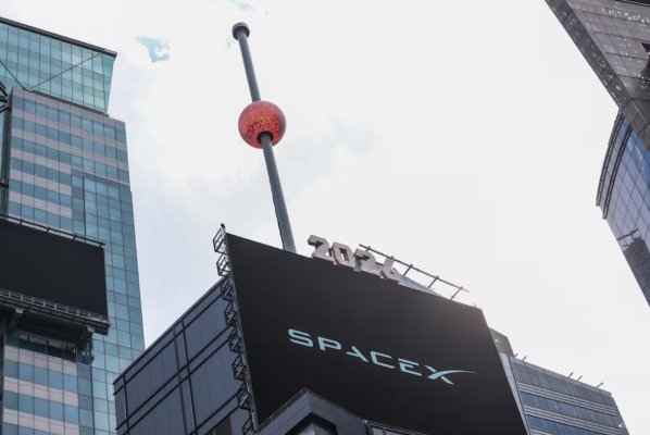 SpaceX, Yapay Zeka Kodlama Yarışında Rakiplerine Yetişmek İçin 60 Milyar Dolarlık Cursor Anlaşmasını İmzaladı