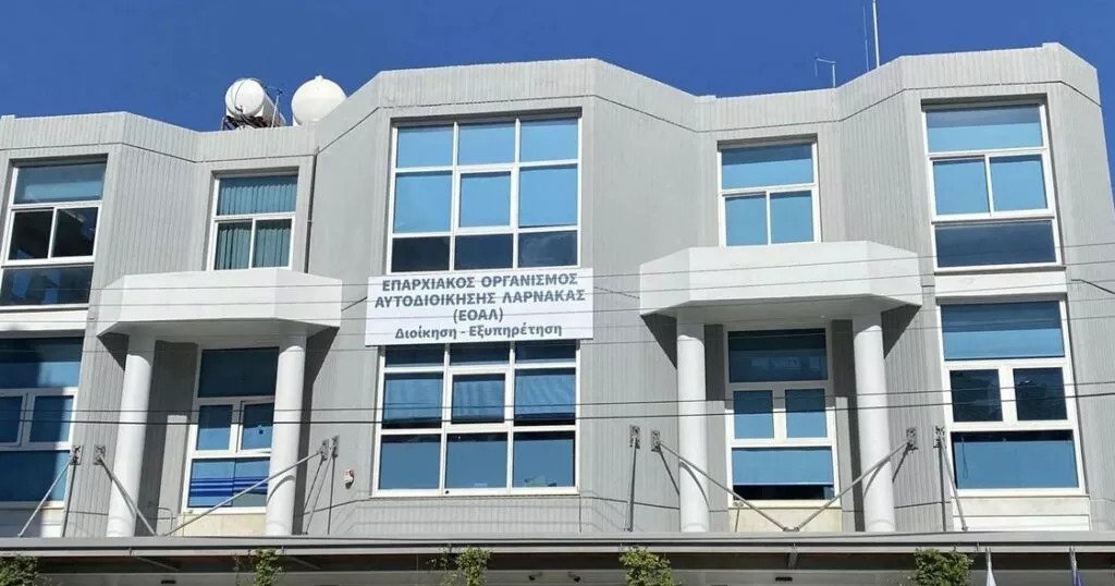 Larnaka Yerel Yönetimi Aşırı Hava Koşulları İçin WhatsApp Uyarı Sistemi Başlattı