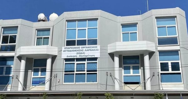 Larnaka Yerel Yönetimi Aşırı Hava Koşulları İçin WhatsApp Uyarı Sistemi Başlattı