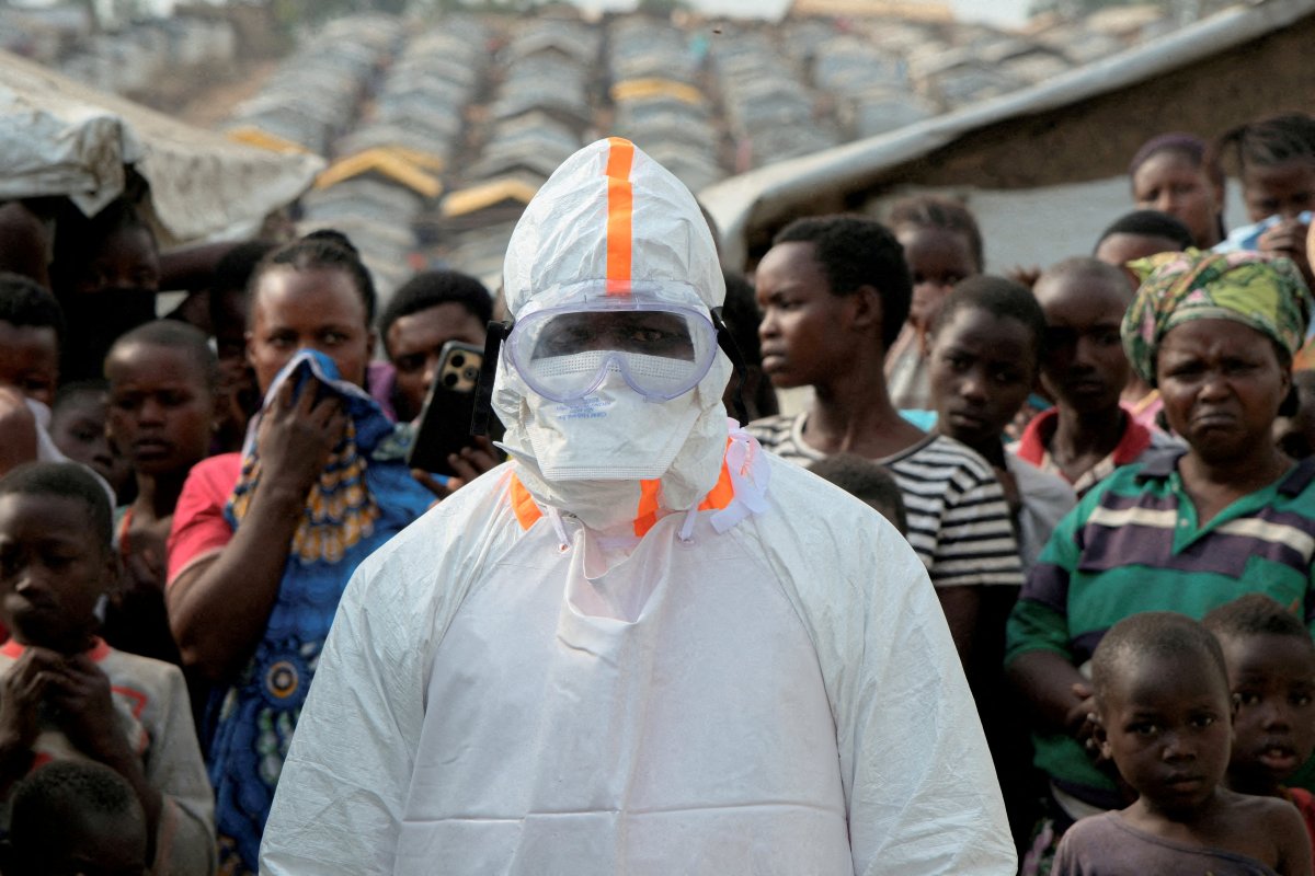 Uganda Son Ebola Hastasını Taburcu Etti, Virüssüz Sayılma Süreci Başladı