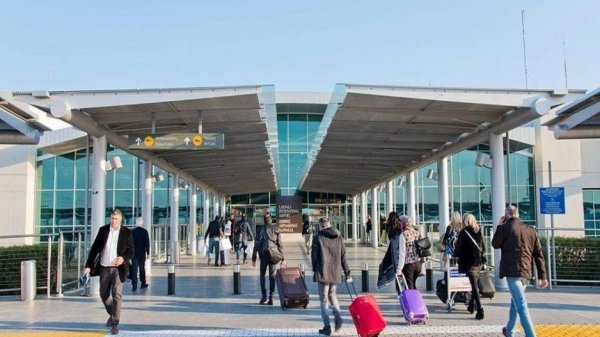 Kıbrıs Etkilenmedi: AB'nin Yeni Giriş-Çıkış Sistemi Havalimanlarında Kaosa Yol Açtı