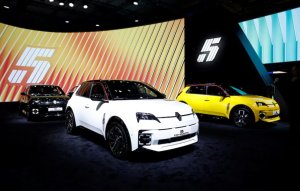 Renault R5'in Karlılığı, Küçük Elektrikli Araçlarda Sektör Trendlerine Meydan Okuyor