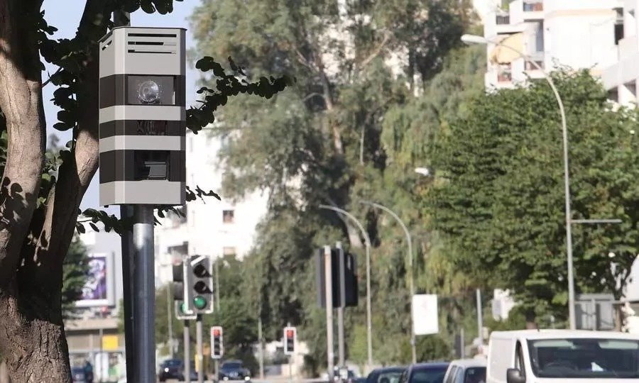 Kıbrıs Polisi, AB Mahkemesi Kararı Sonrası Radar Uyarı Uygulamalarını Engellemeyi Değerlendiriyor