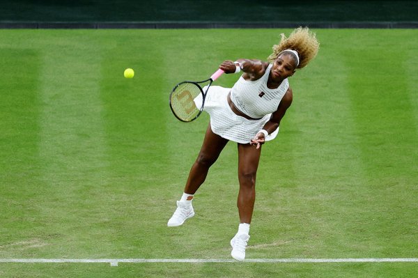Serena Williams, Wimbledon Çiftler Turnuvası İçin Hazırlanıyor