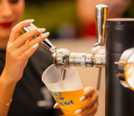 Ayia Napa Marina'da Bir Hafta Sonu: Craft Bira, Oyunlar ve Müzik