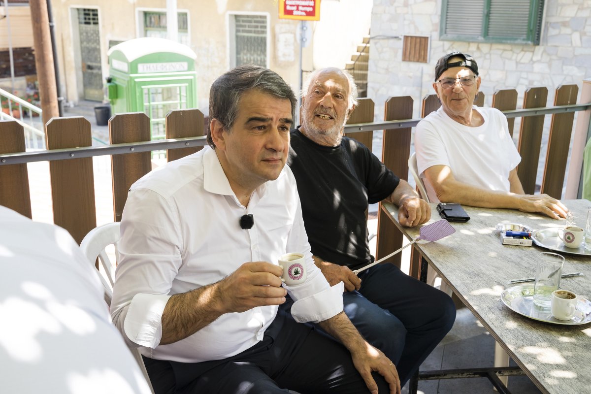Fitto, Kıbrıs'ta 'her iki toplumla' da diyalog kuracak