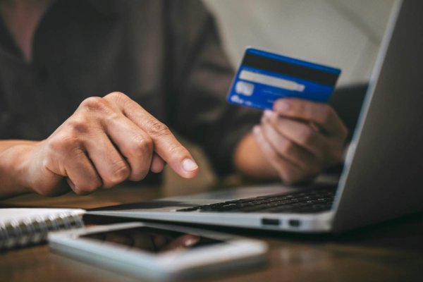 VivaBank, Kıbrıs Kamu Ödeme Sistemini Devralıyor: JCC İhale Savaşını Kaybetti