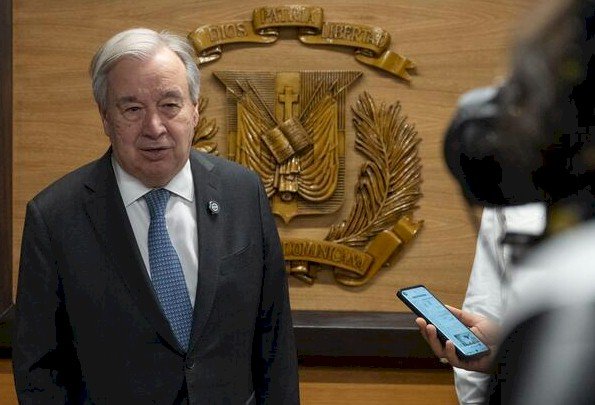 Christodoulides, Guterres ziyareti öncesi parti liderlerini bilgilendirecek