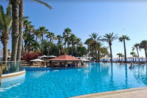 Kıbrıs'ta Haziran Ayında Turist Sayısı Düştü, Yıl Genelinde Yavaşlama Devam Ediyor