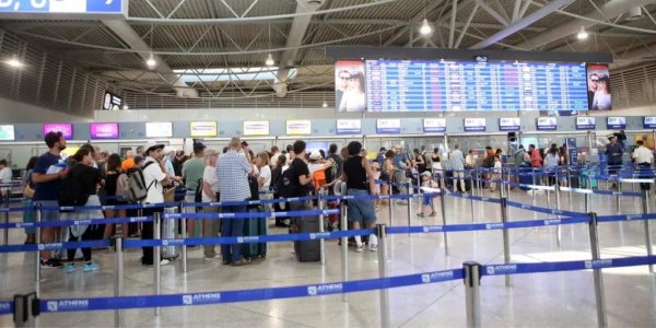 Tatilciler Dikkat: AB'nin Yeni Biyometrik Sınırları Kıbrıslı Seyahatçiler İçin Ne Anlama Geliyor?