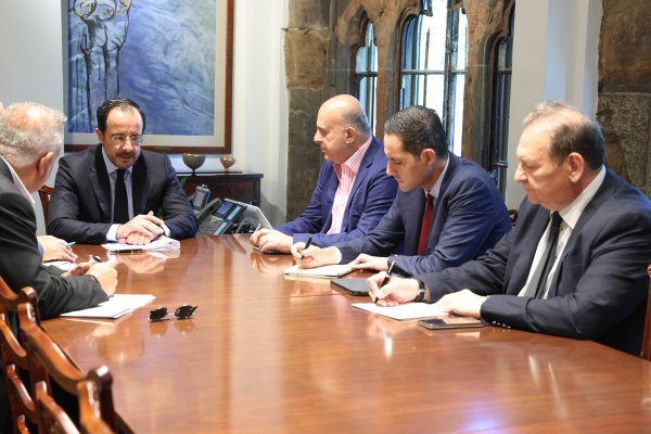 Christodoulides küçük partilere Kıbrıs sorunundaki gelişmeleri anlattı