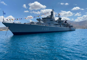 Yunan Fırkateyni Nikiforos Fokas, Kıbrıs'ta Elli'nin Yerini Aldı