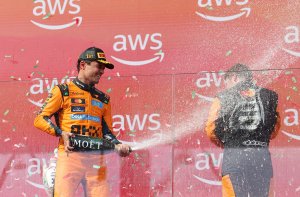 Şampiyon Norris, McLaren'a 2026 Sezonunun İlk Galibiyetini Kazandırdı