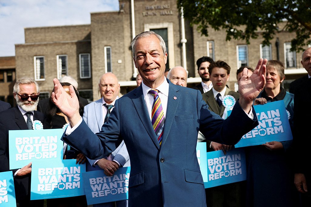 Farage Parlamentodan İstifa Etti, Ancak Yeniden Seçilmek İçin Aday Olacak