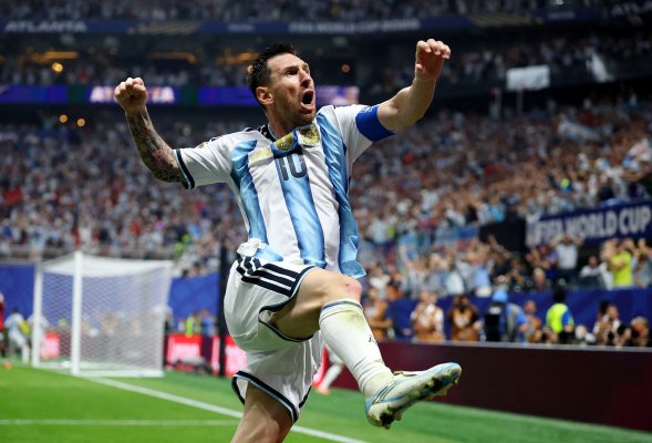 Messi, İngiltere'ye Karşı İlk Maçına Çıkıyor