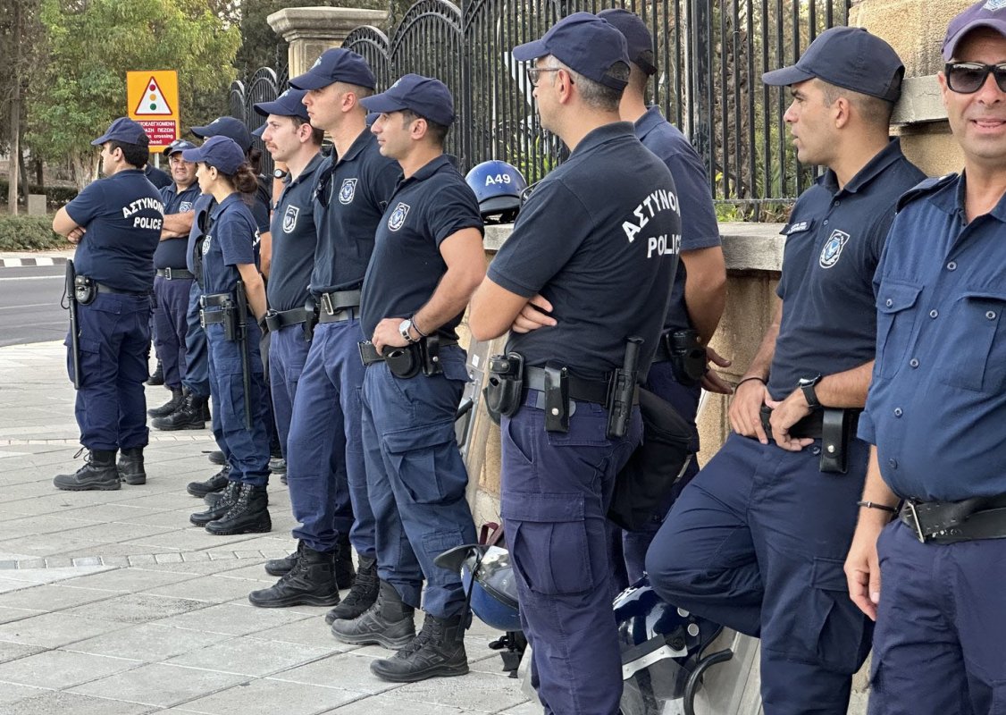 Kıbrıs'ta Kadın Polis Müdürü Görmek Mümkün Olacak mı?