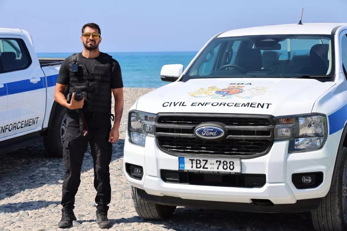 İngiliz Üsleri Polisine Yeni Devriye Araçları ve Vücut Kameraları